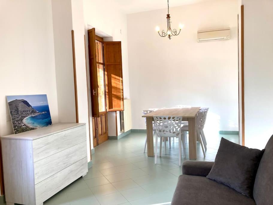Villa Orlando Mondello باليرمو المظهر الخارجي الصورة